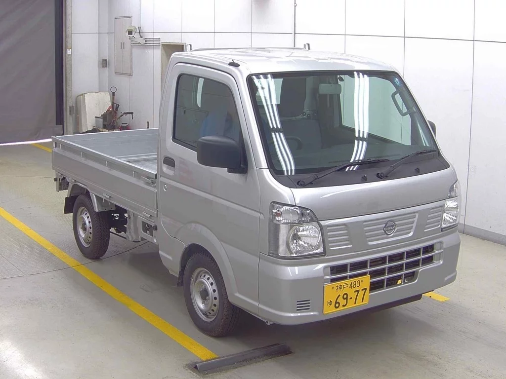 Nissan NT100 Clipper DR16T 2025
